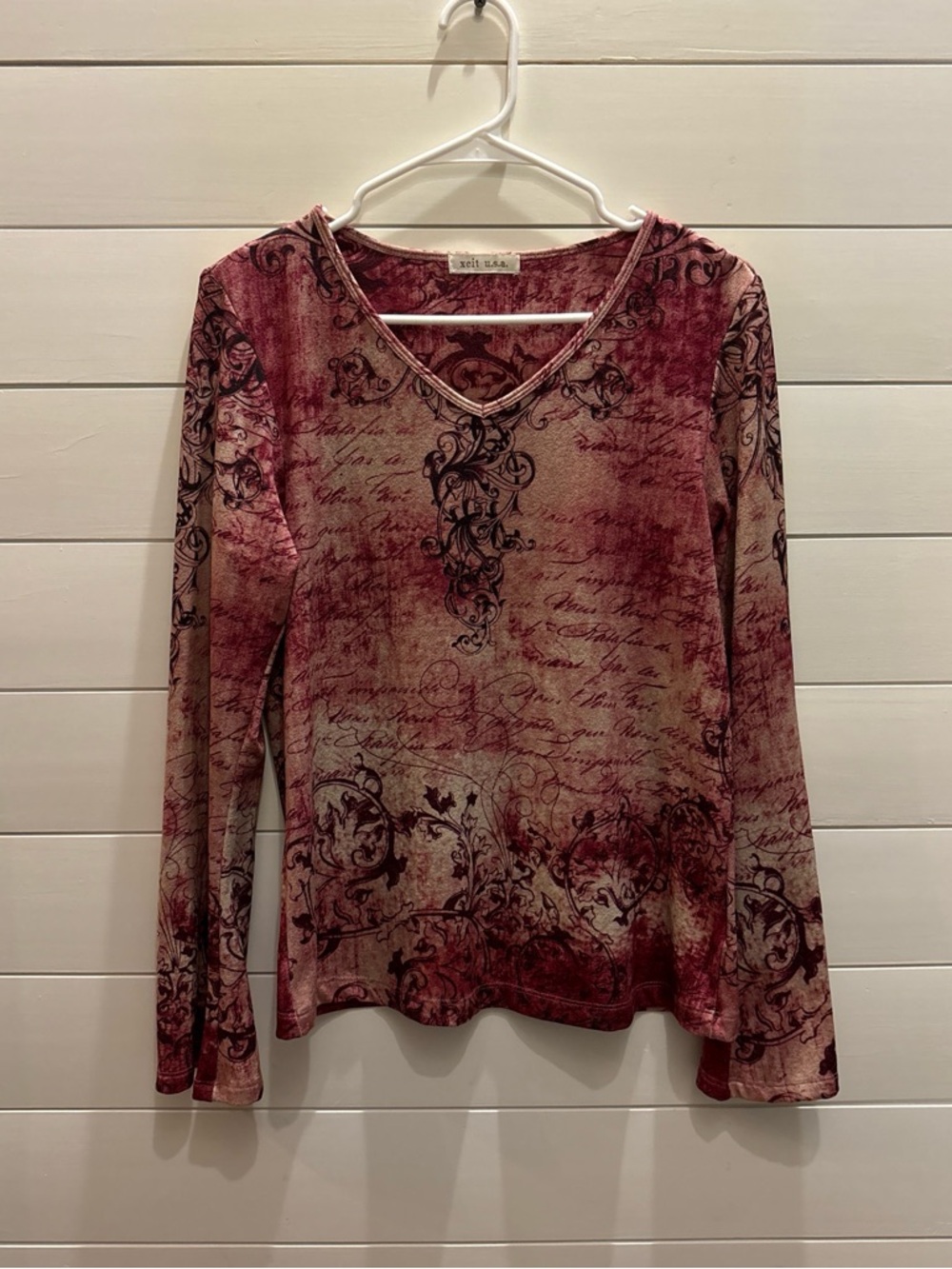 Xcit USA Women's Burgundy and Cream V-Neck Long Sleeve Feminine Goth